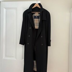 Burberry Black Trench Coat with Plaid Lining